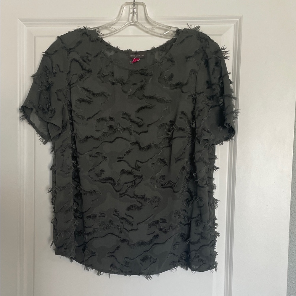 Vince Camuto Olive Fringed Texture Short Sleeve Top size PM NWOT